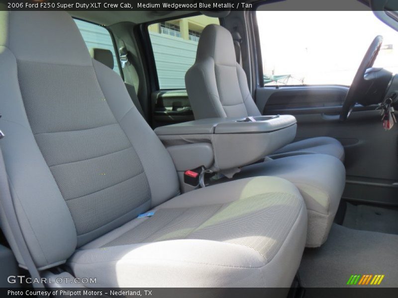 Medium Wedgewood Blue Metallic / Tan 2006 Ford F250 Super Duty XLT Crew Cab