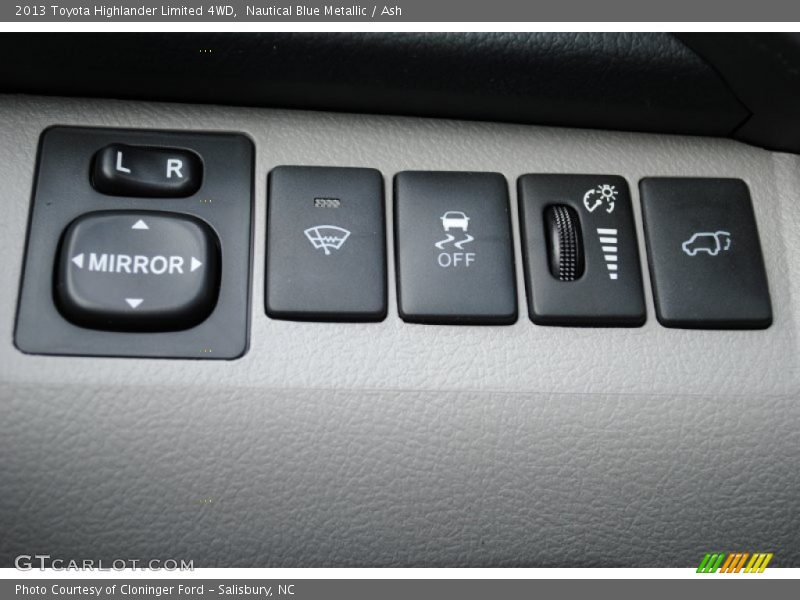 Nautical Blue Metallic / Ash 2013 Toyota Highlander Limited 4WD