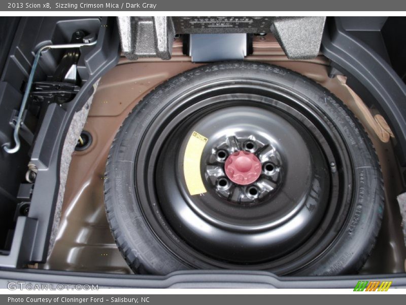 Sizzling Crimson Mica / Dark Gray 2013 Scion xB
