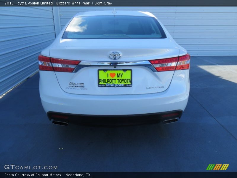 Blizzard White Pearl / Light Gray 2013 Toyota Avalon Limited