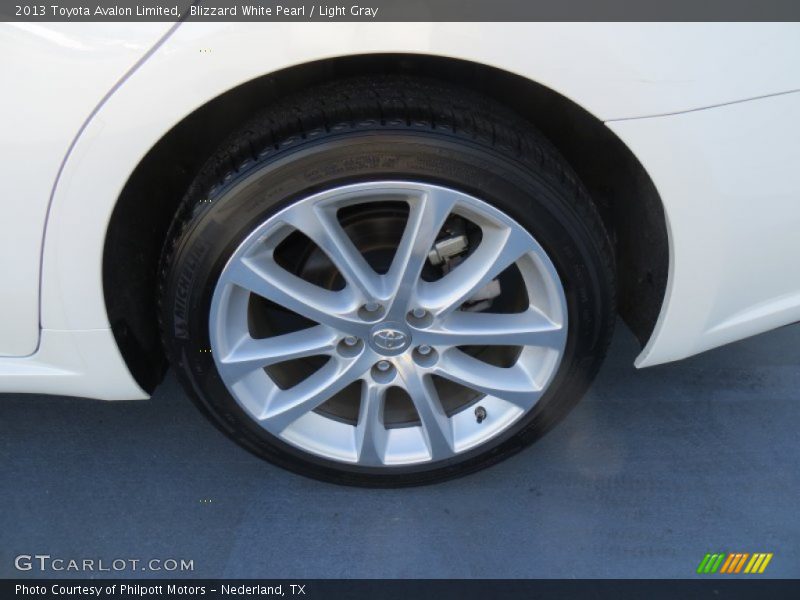 Blizzard White Pearl / Light Gray 2013 Toyota Avalon Limited