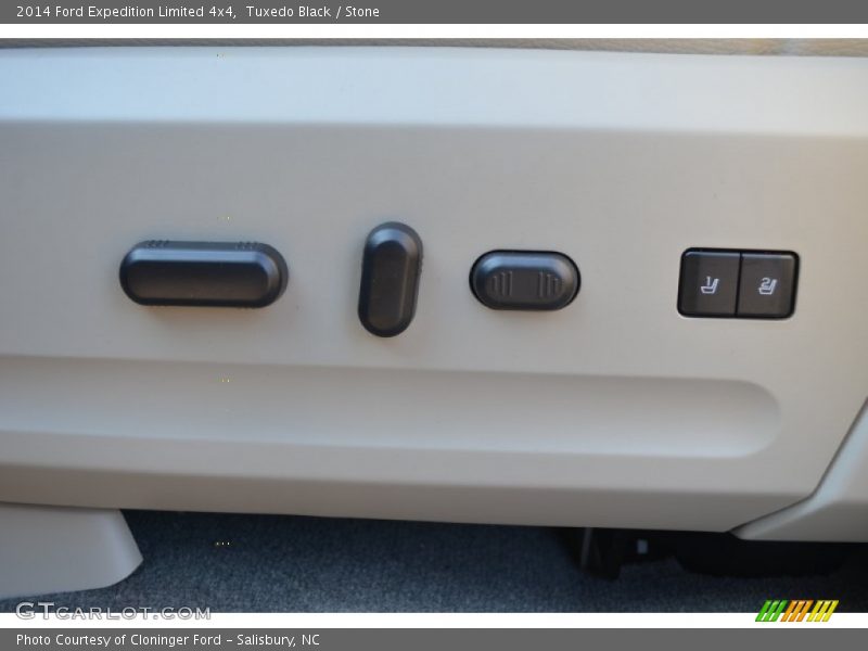 Controls of 2014 Expedition Limited 4x4