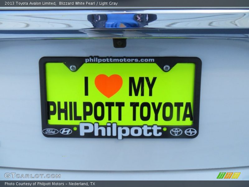 Blizzard White Pearl / Light Gray 2013 Toyota Avalon Limited