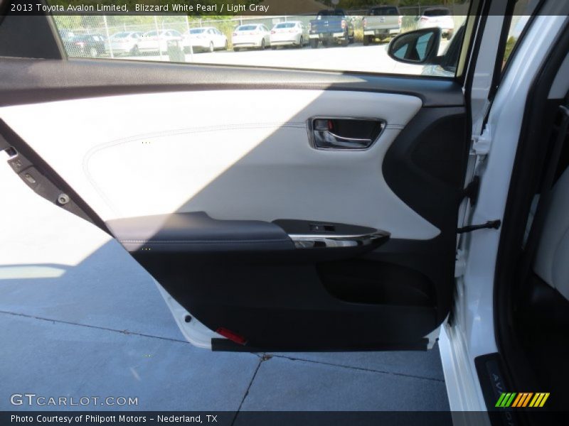 Blizzard White Pearl / Light Gray 2013 Toyota Avalon Limited