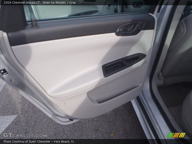 Silver Ice Metallic / Gray 2009 Chevrolet Impala LT