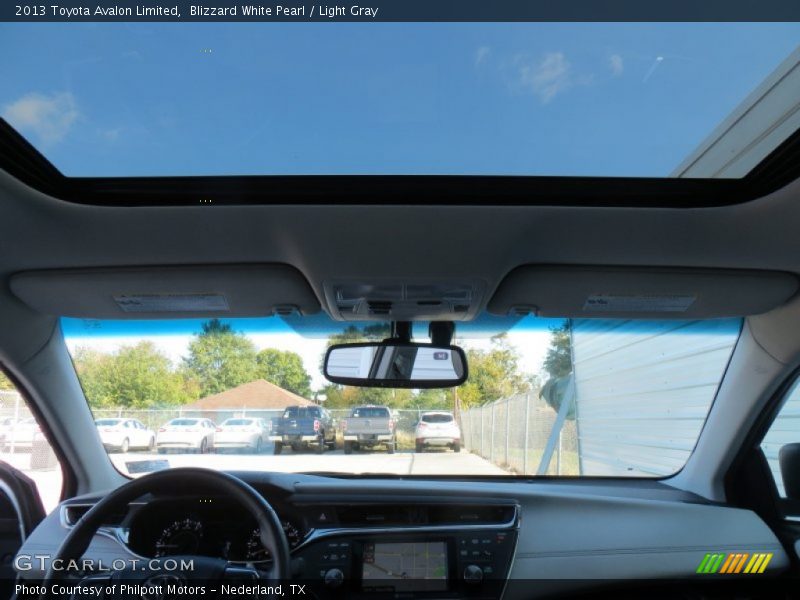 Blizzard White Pearl / Light Gray 2013 Toyota Avalon Limited
