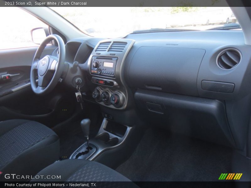 Super White / Dark Charcoal 2013 Scion xD