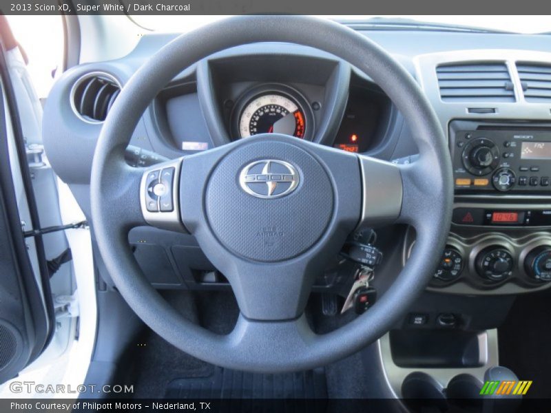 Super White / Dark Charcoal 2013 Scion xD