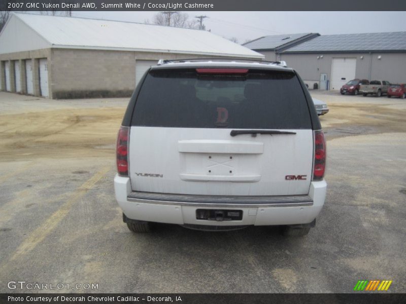 Summit White / Cocoa/Light Cashmere 2007 GMC Yukon Denali AWD