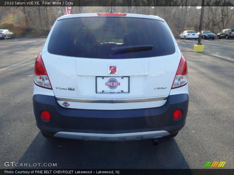 Polar White / Gray 2010 Saturn VUE XE