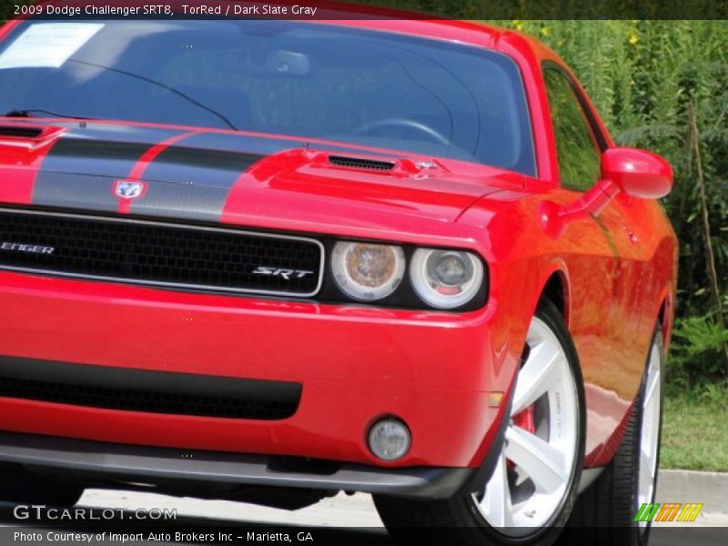 TorRed / Dark Slate Gray 2009 Dodge Challenger SRT8