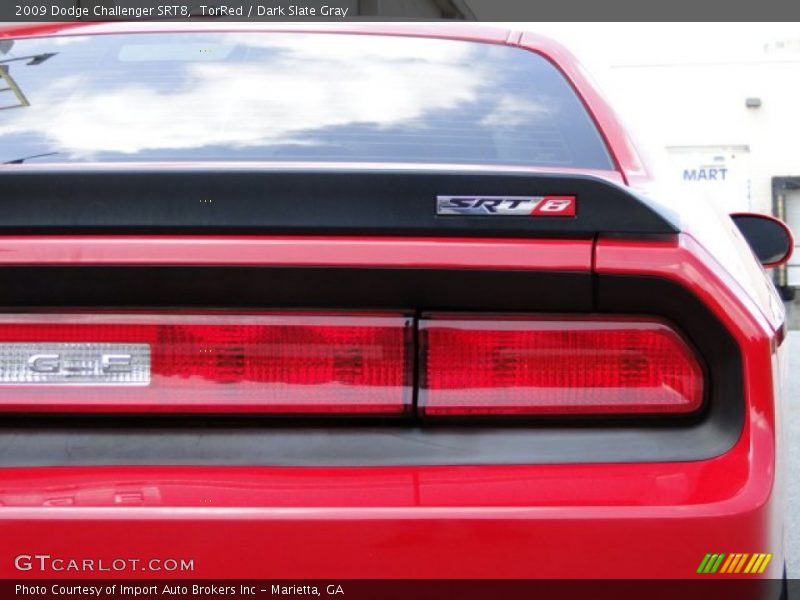  2009 Challenger SRT8 Logo