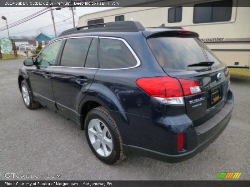 Deep Indigo Pearl / Ivory 2014 Subaru Outback 2.5i Premium