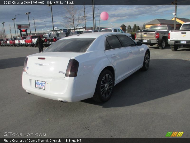 Bright White / Black 2013 Chrysler 300 S V6 AWD