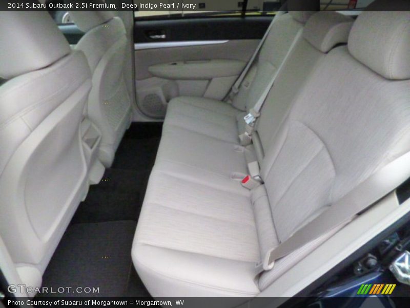 Deep Indigo Pearl / Ivory 2014 Subaru Outback 2.5i Premium