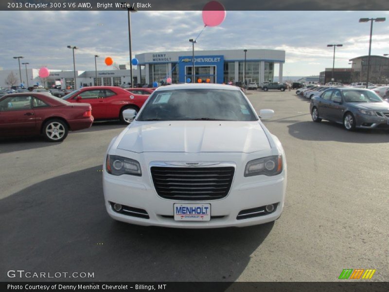 Bright White / Black 2013 Chrysler 300 S V6 AWD