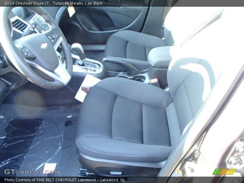 Tungsten Metallic / Jet Black 2014 Chevrolet Cruze LT
