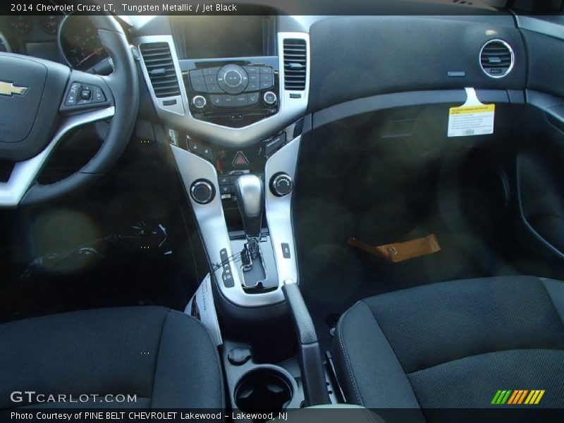 Tungsten Metallic / Jet Black 2014 Chevrolet Cruze LT