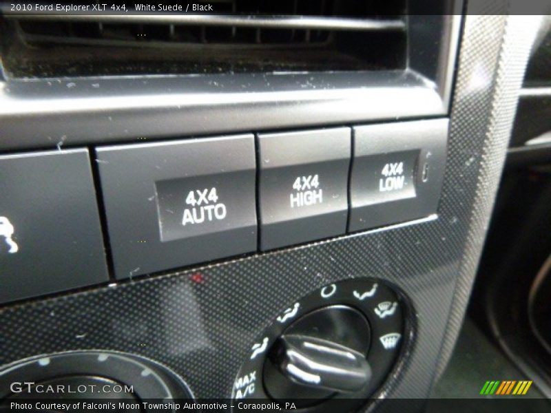 White Suede / Black 2010 Ford Explorer XLT 4x4