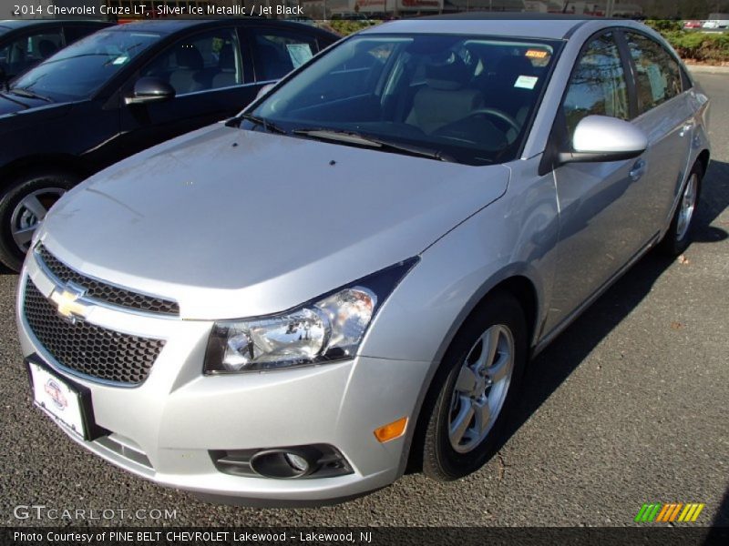 Silver Ice Metallic / Jet Black 2014 Chevrolet Cruze LT