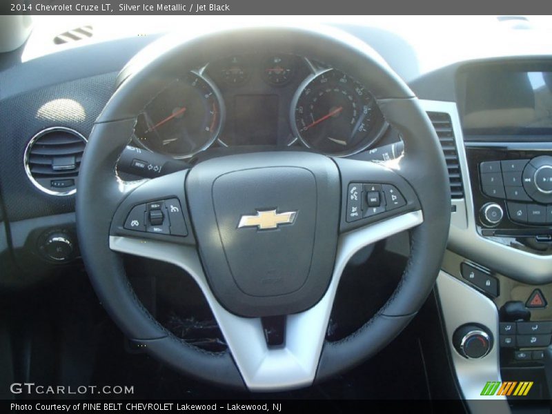 Silver Ice Metallic / Jet Black 2014 Chevrolet Cruze LT