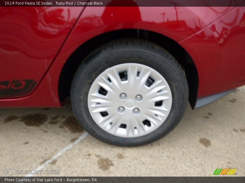 Ruby Red / Charcoal Black 2014 Ford Fiesta SE Sedan