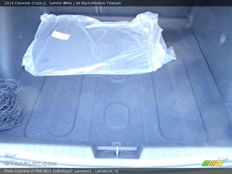 Summit White / Jet Black/Medium Titanium 2014 Chevrolet Cruze LS