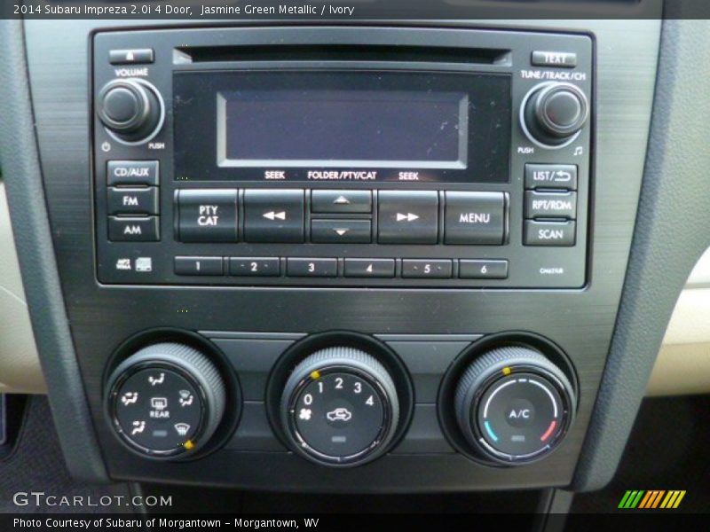 Controls of 2014 Impreza 2.0i 4 Door