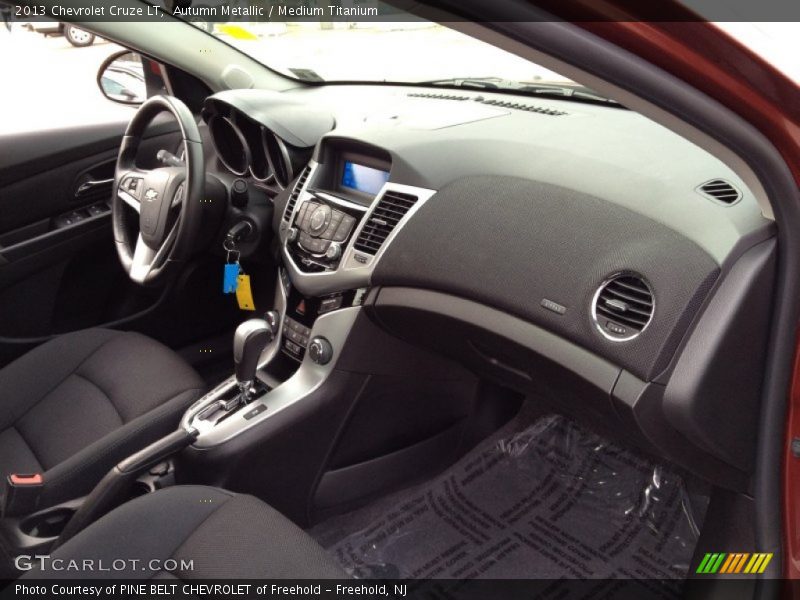 Autumn Metallic / Medium Titanium 2013 Chevrolet Cruze LT