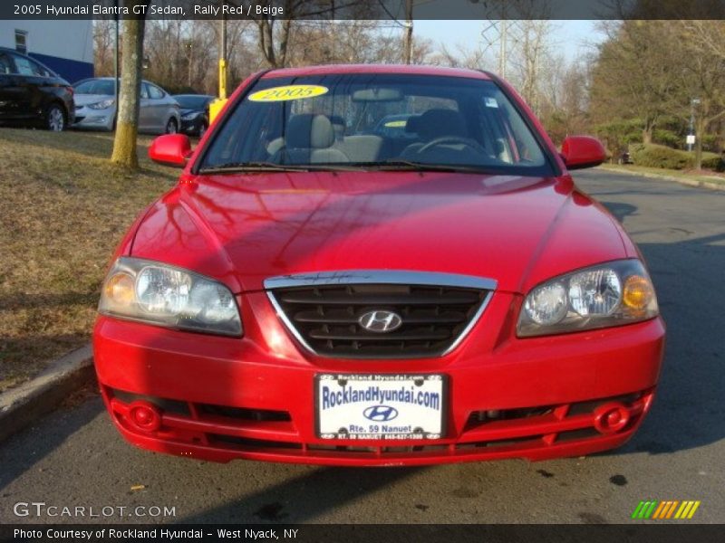Rally Red / Beige 2005 Hyundai Elantra GT Sedan