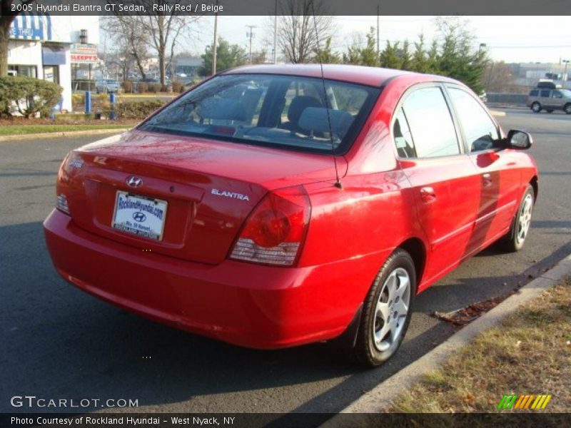 Rally Red / Beige 2005 Hyundai Elantra GT Sedan