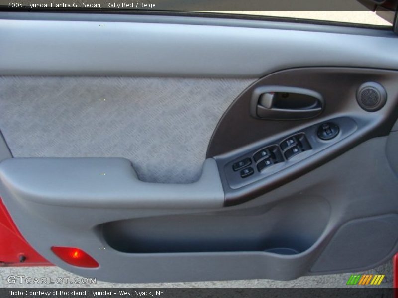 Rally Red / Beige 2005 Hyundai Elantra GT Sedan