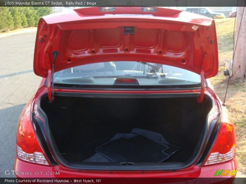 Rally Red / Beige 2005 Hyundai Elantra GT Sedan