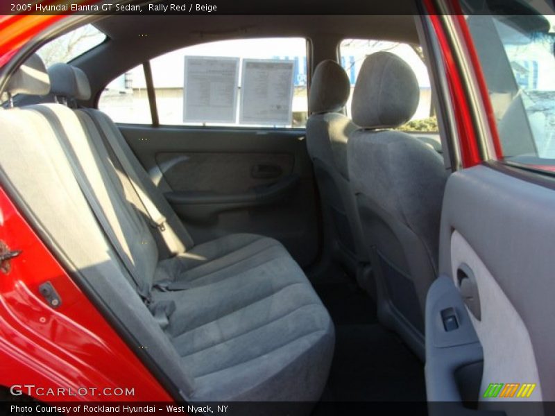 Rally Red / Beige 2005 Hyundai Elantra GT Sedan