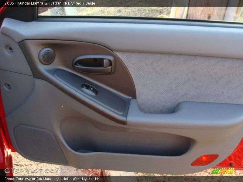 Rally Red / Beige 2005 Hyundai Elantra GT Sedan