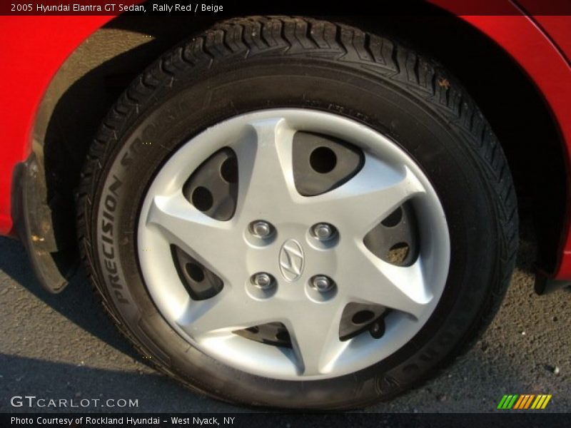 Rally Red / Beige 2005 Hyundai Elantra GT Sedan