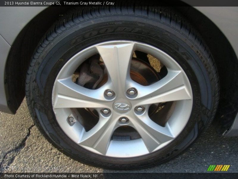 Titanium Gray Metallic / Gray 2013 Hyundai Elantra Coupe GS