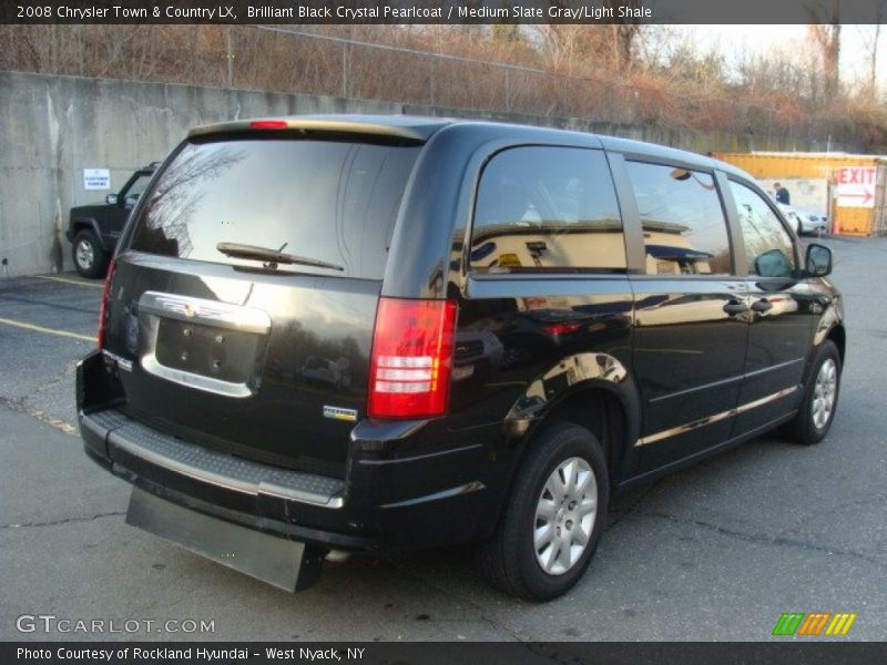 Brilliant Black Crystal Pearlcoat / Medium Slate Gray/Light Shale 2008 Chrysler Town & Country LX