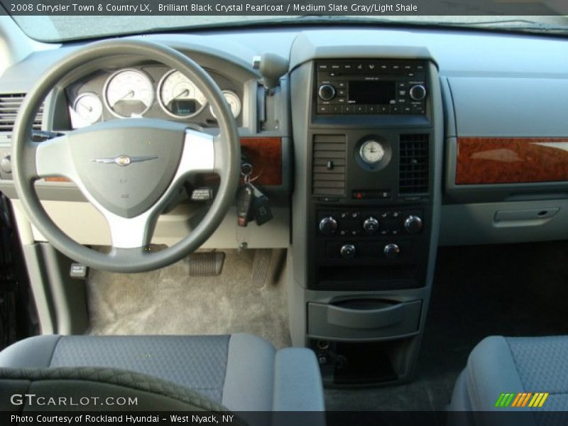 Brilliant Black Crystal Pearlcoat / Medium Slate Gray/Light Shale 2008 Chrysler Town & Country LX