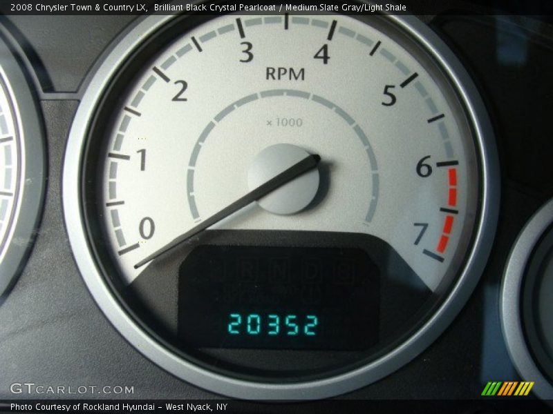 Brilliant Black Crystal Pearlcoat / Medium Slate Gray/Light Shale 2008 Chrysler Town & Country LX