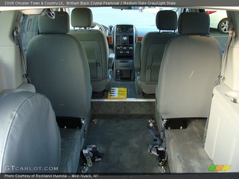 Brilliant Black Crystal Pearlcoat / Medium Slate Gray/Light Shale 2008 Chrysler Town & Country LX