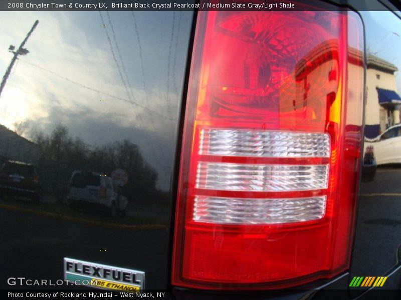 Brilliant Black Crystal Pearlcoat / Medium Slate Gray/Light Shale 2008 Chrysler Town & Country LX