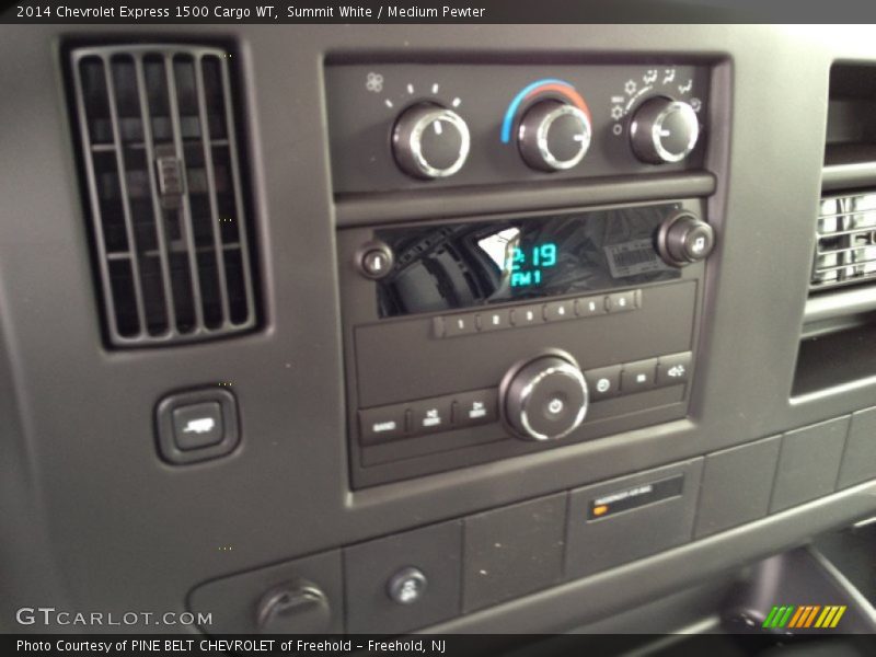 Summit White / Medium Pewter 2014 Chevrolet Express 1500 Cargo WT