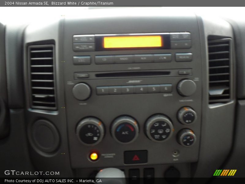 Blizzard White / Graphite/Titanium 2004 Nissan Armada SE