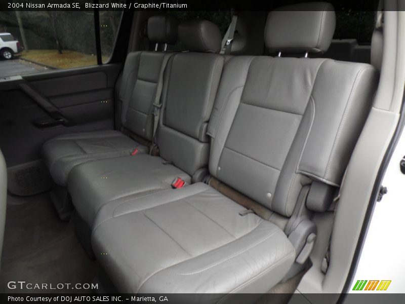 Blizzard White / Graphite/Titanium 2004 Nissan Armada SE