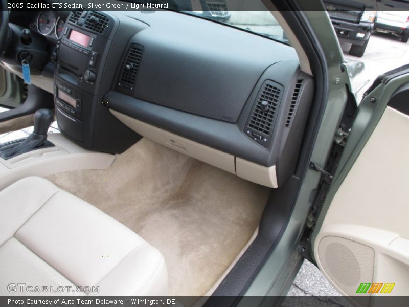 Silver Green / Light Neutral 2005 Cadillac CTS Sedan