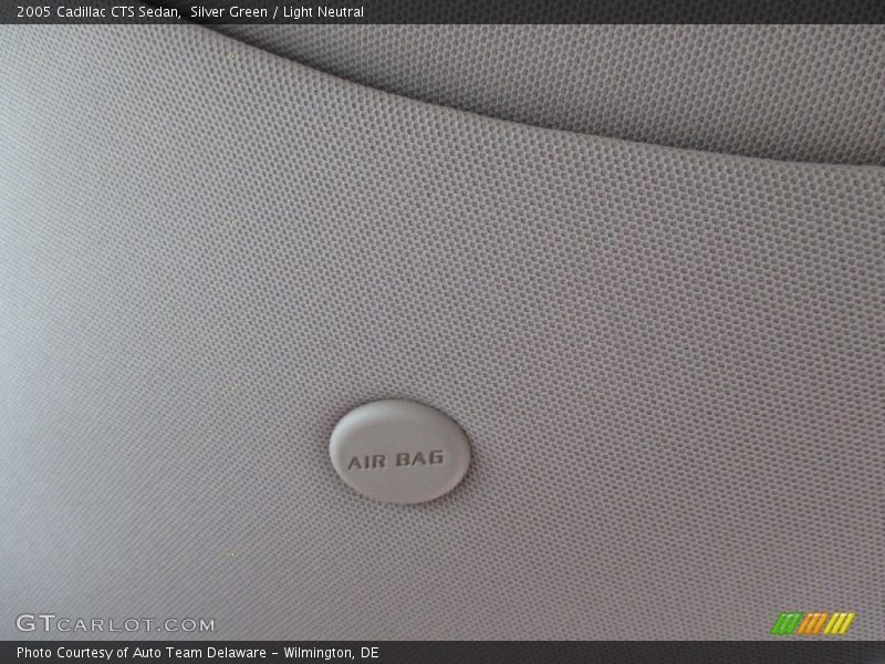 Silver Green / Light Neutral 2005 Cadillac CTS Sedan