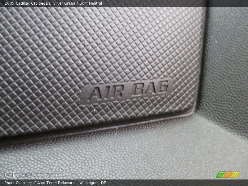 Silver Green / Light Neutral 2005 Cadillac CTS Sedan