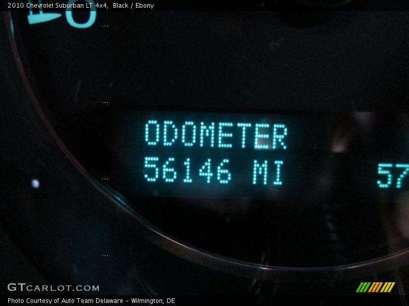 Black / Ebony 2010 Chevrolet Suburban LT 4x4