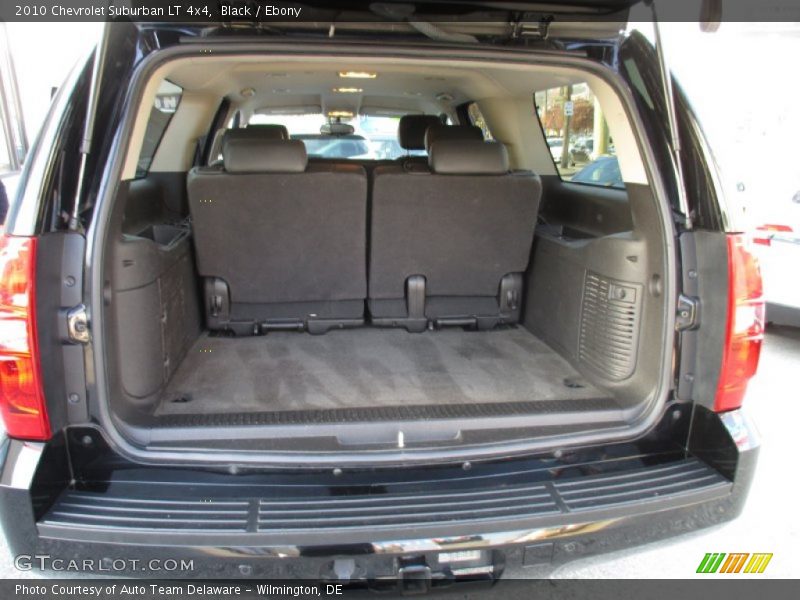 Black / Ebony 2010 Chevrolet Suburban LT 4x4